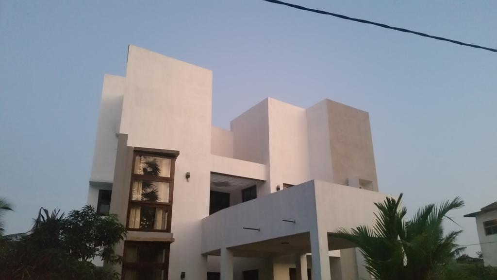 Hotel Serene View Tourist Rest à Anurâdhapura Extérieur photo