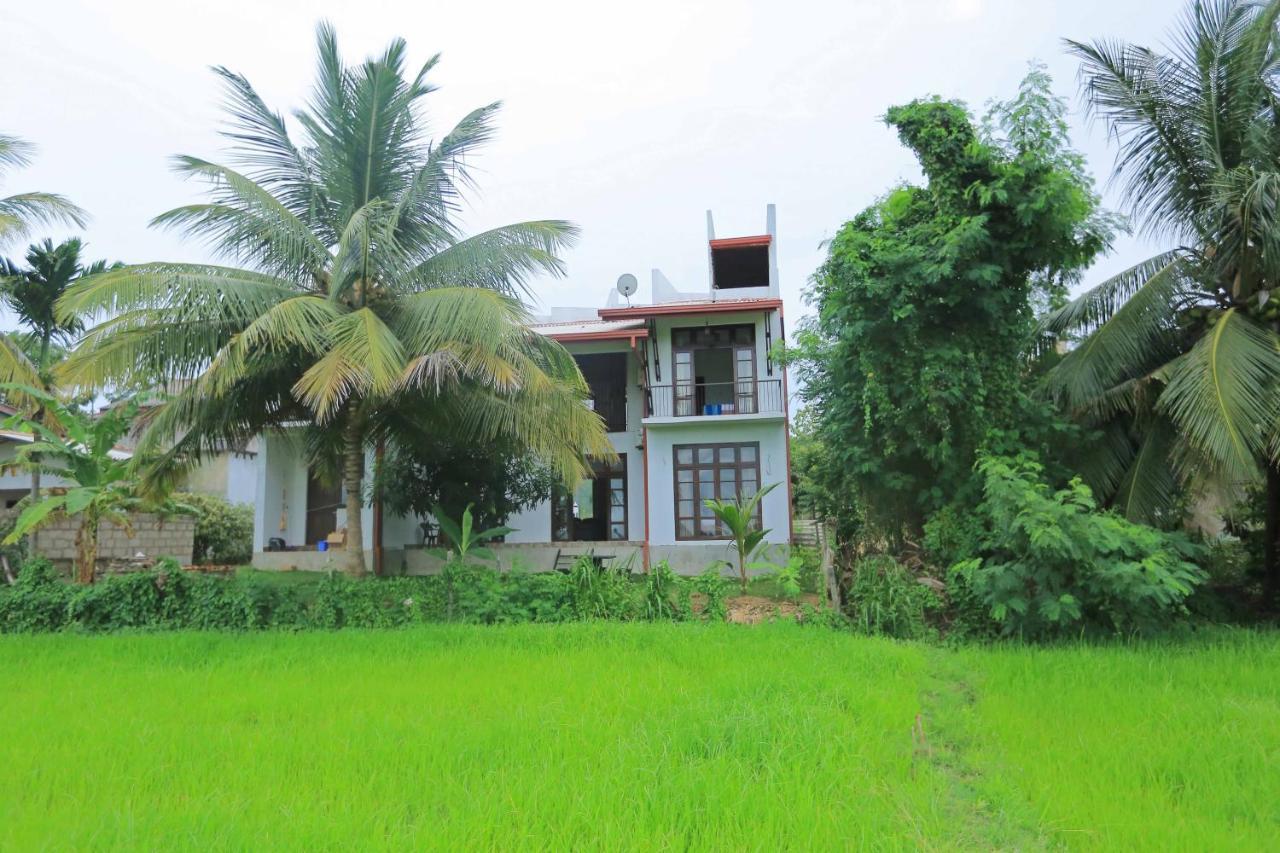 Hotel Serene View Tourist Rest à Anurâdhapura Extérieur photo